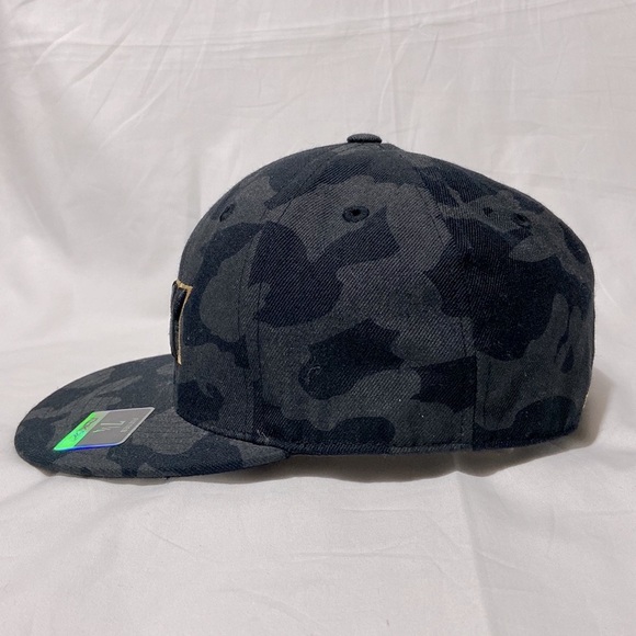 DGK Flat Bill Skate Hat. Size 7 1/4. Black & Gray Camo and Gold - Picture 7 of 8
